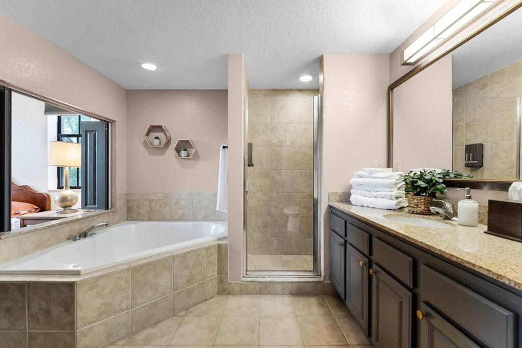 Designer Corner Suite 3Br/2Ba - Disney, Universal, Convention Center & Seaworld Орландо Экстерьер фото